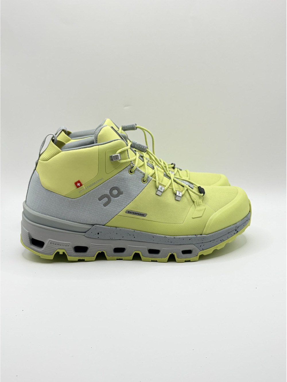 On‎ Cloud Cloudtrax Waterproof Hiking Shoes Women's Size 6